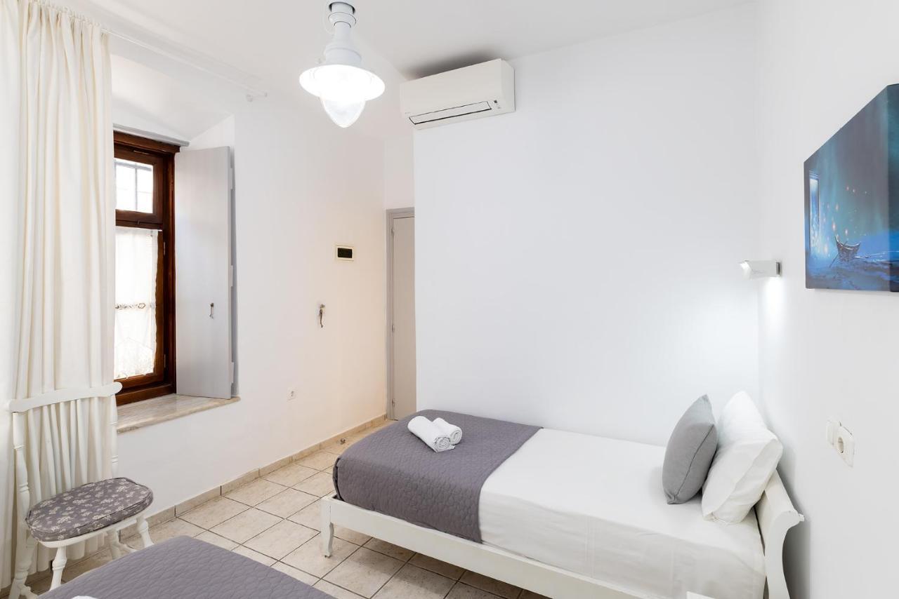 Achilleas Pension Hydra  Luaran gambar
